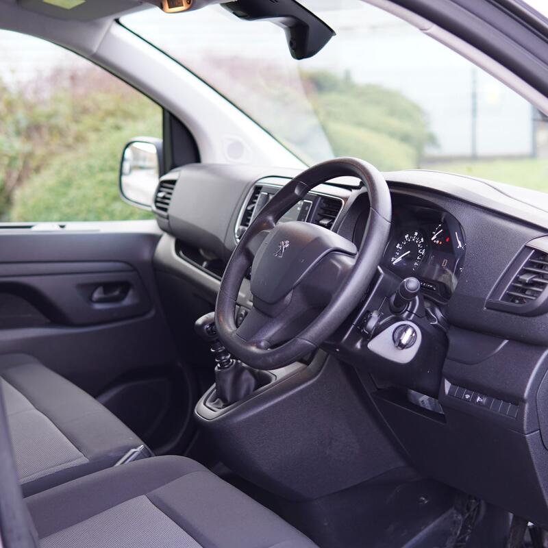 PEUGEOT EXPERT