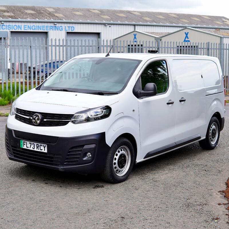 VAUXHALL VIVARO
